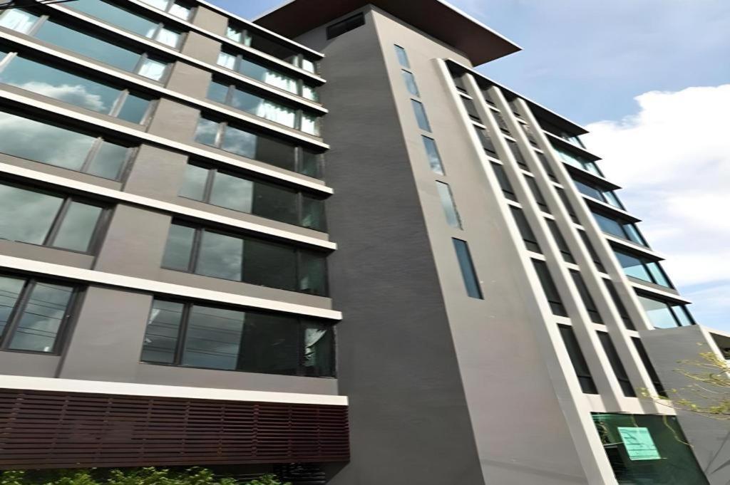 B2 Black Business And Budget Hotel Chiang Mai Ngoại thất bức ảnh