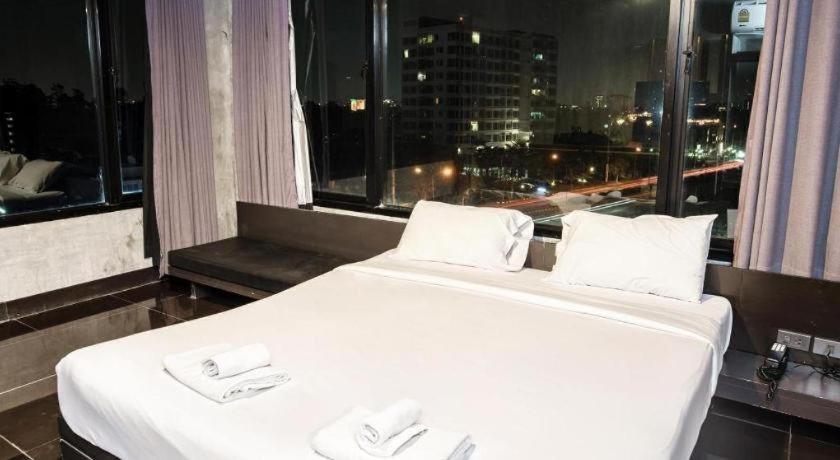 B2 Black Business And Budget Hotel Chiang Mai Ngoại thất bức ảnh