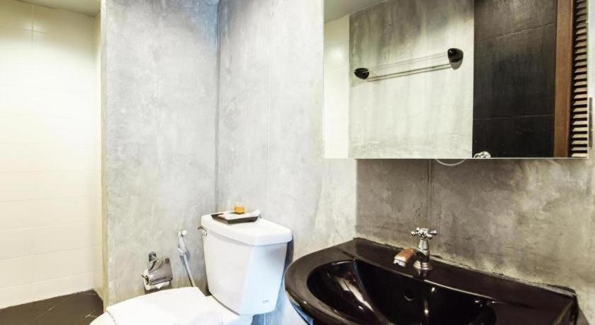 B2 Black Business And Budget Hotel Chiang Mai Ngoại thất bức ảnh